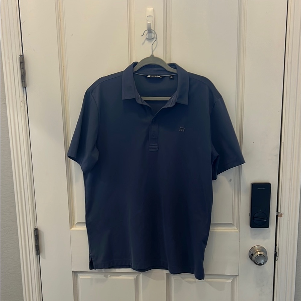 EUC Travis Mathew polo shirt. Size Large